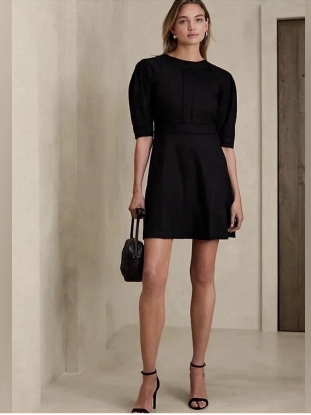 Bananna Republic Classic Black Short Sleeve A-Line Dress- linen blend